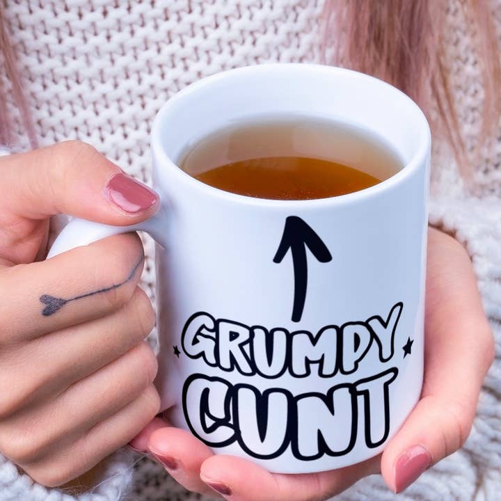 Cheeky Chops Cards & Wanky Candles - Vendita all'ingrosso Tazza - Tazza da caffè 'Grumpy Cunt' dal design irriverente6
