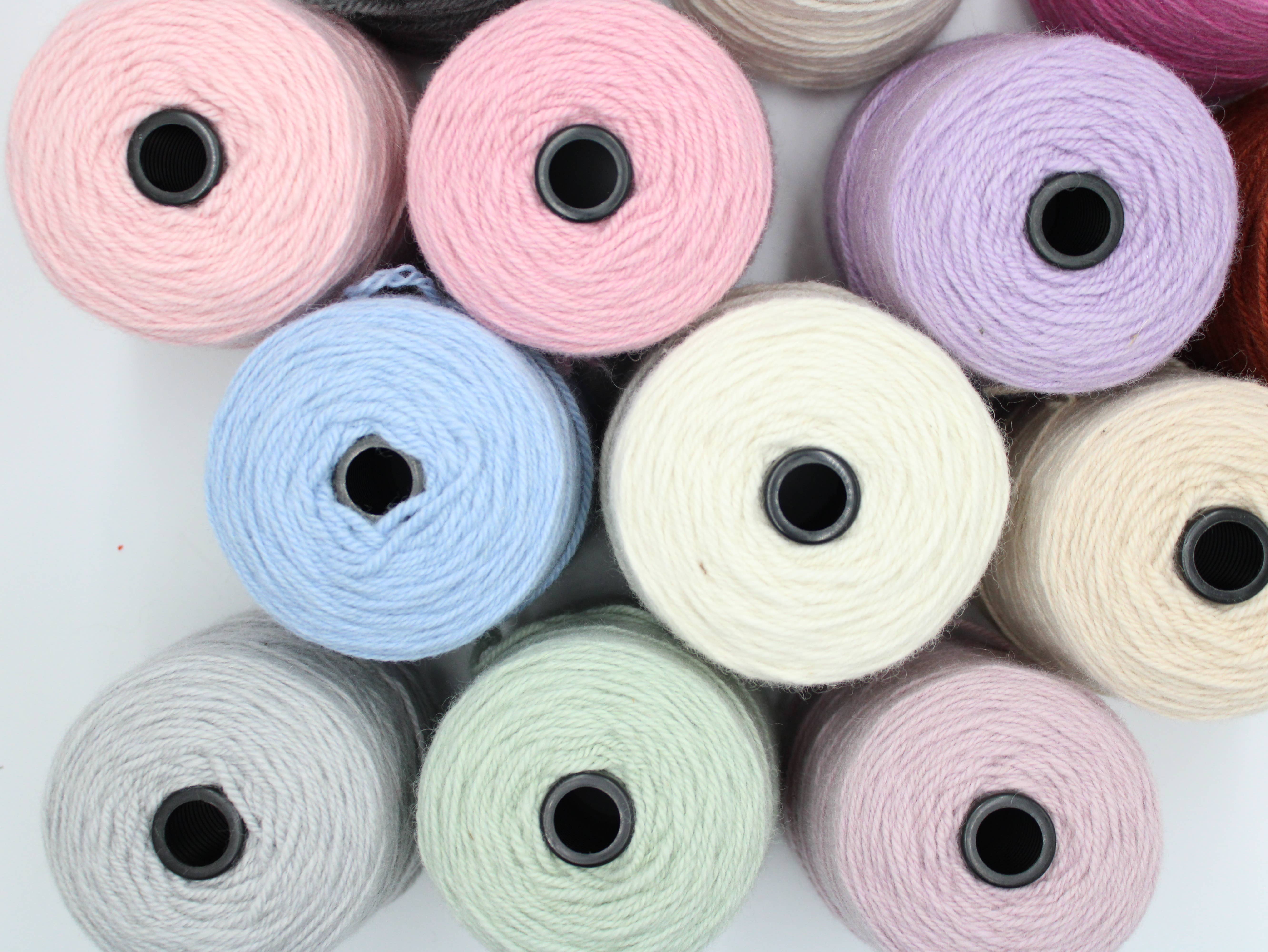 woolexperts - Wholesale Yarn - Tufting yarn 100% New Zealand wool yarn for tufting rugs 3