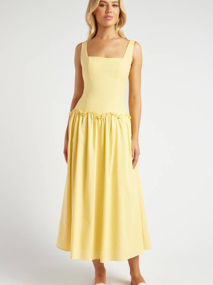 Abito midi con vita bassa e dettagli a balze smerlate. per la vendita all'ingrosso da parte di Style State Wholesale