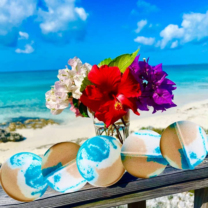 Southern Fleek Bath LLC - Wholesale Bath Bomb/Fizz - Bahama Vacation Bath Bomb 5.5oz1