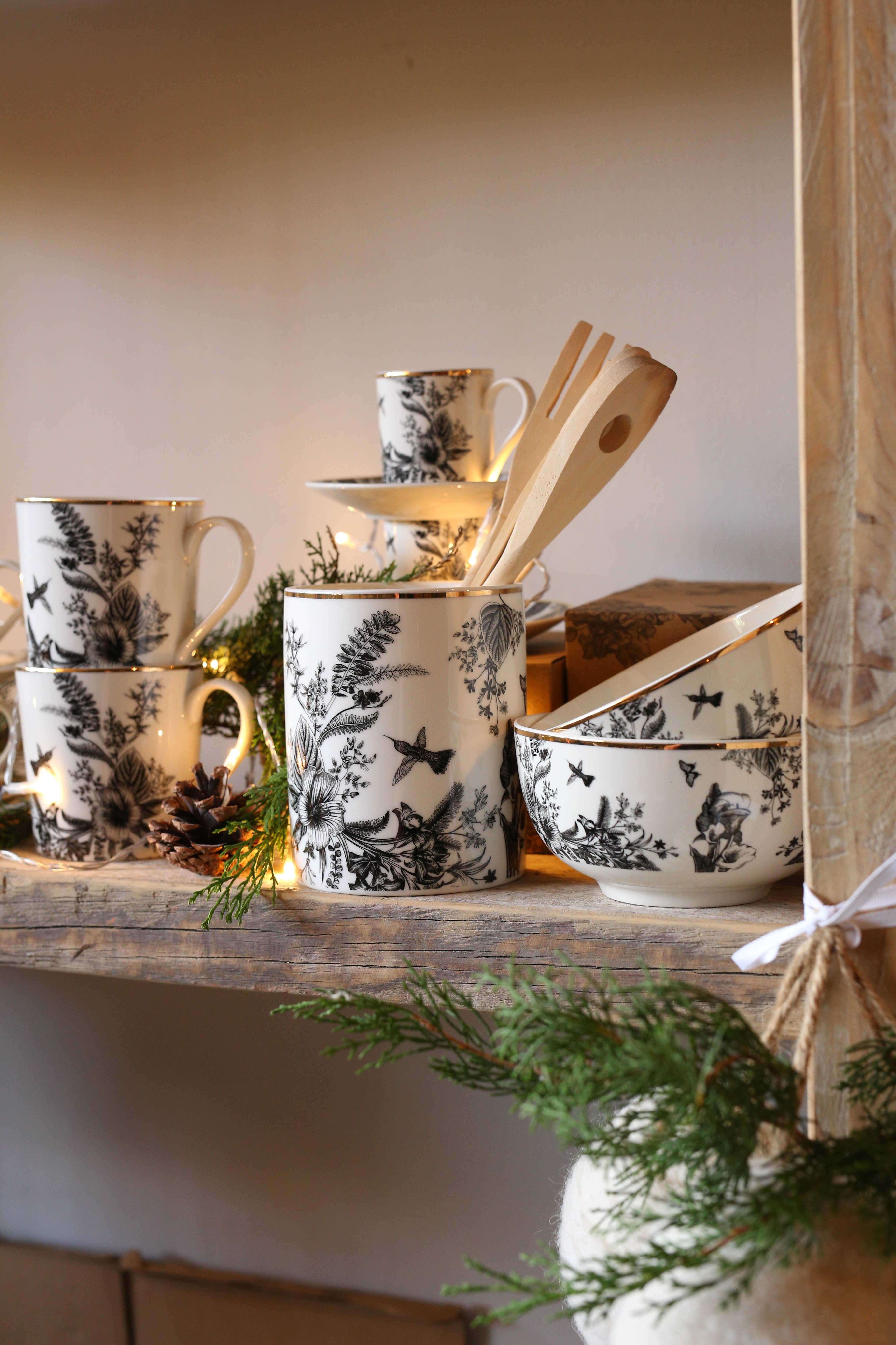 Luxe Lodge - Venta al por mayor Bandeja de servir - Soporte para cucharón de cocina con borde dorado y decoración Toile de Jouy negra1