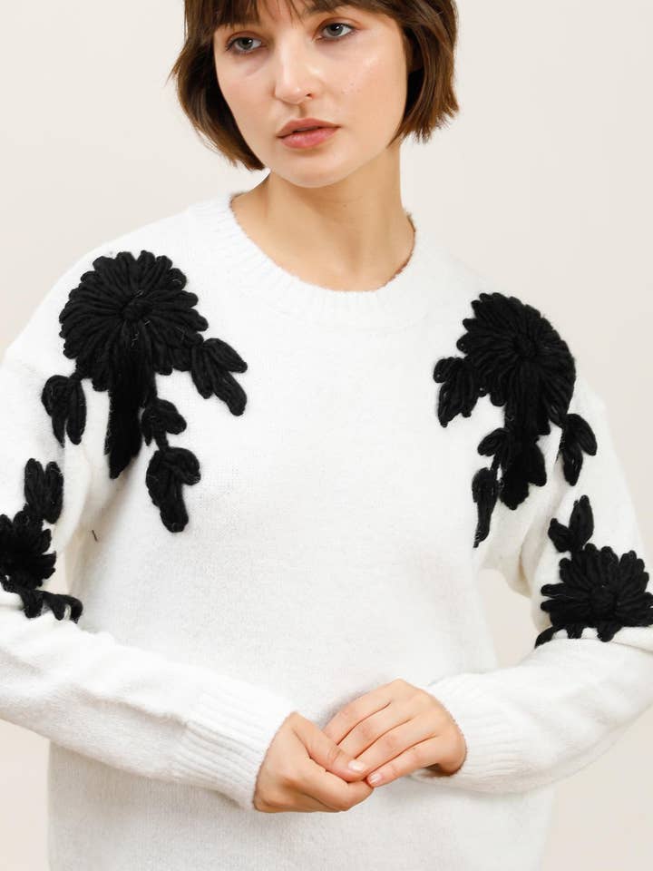 DIX-ONZE - Vendita all'ingrosso Maglione tricot - Donna - Maglione Morbido con Fiori Ricamati – Dettaglio in Rilievo