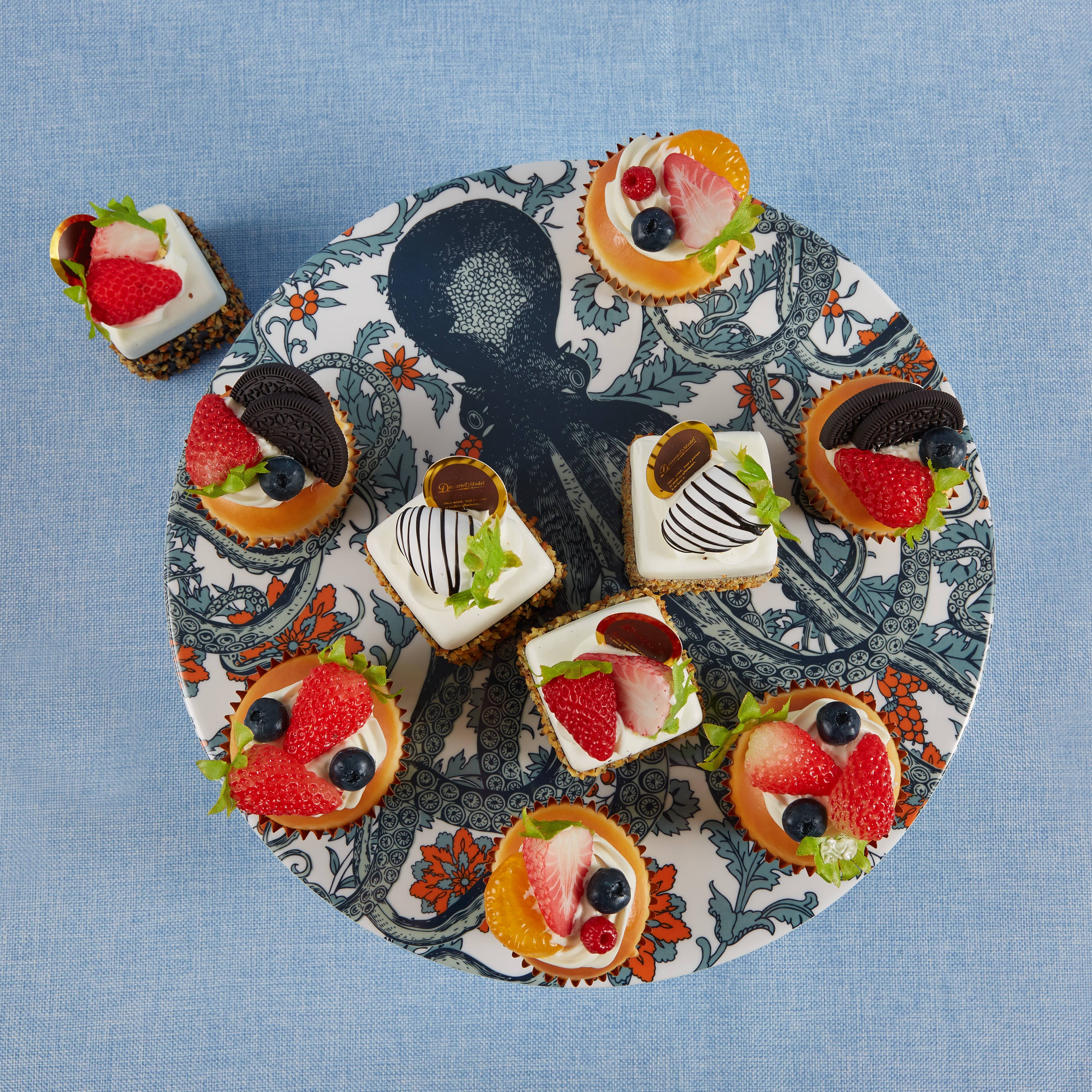 THOMASPAUL - Wholesale Cake Stand - OCTOPUS VINEYARD CAKE STAND4