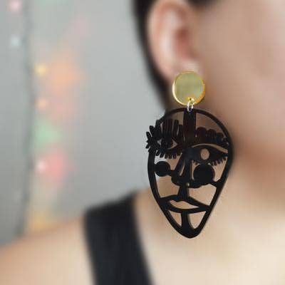 Boo and Boo Factory – wholesale Dangle earrings – Abstract Outline Face Statement Earrings in Black Acrylic