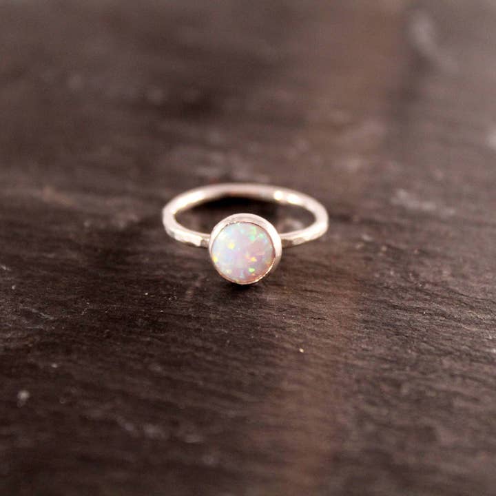 Simply Chic Jewelry – Großhandel Einzelstein-/Solitär-Ring – 8 mm Opal-Edelstein-Ring2