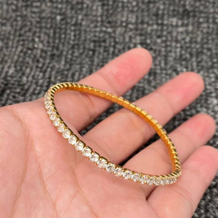 Mio Queena – wholesale Bangle bracelet – Sparkling Full CZ 18K Gold Plated SS elastic Bracelet - FGS