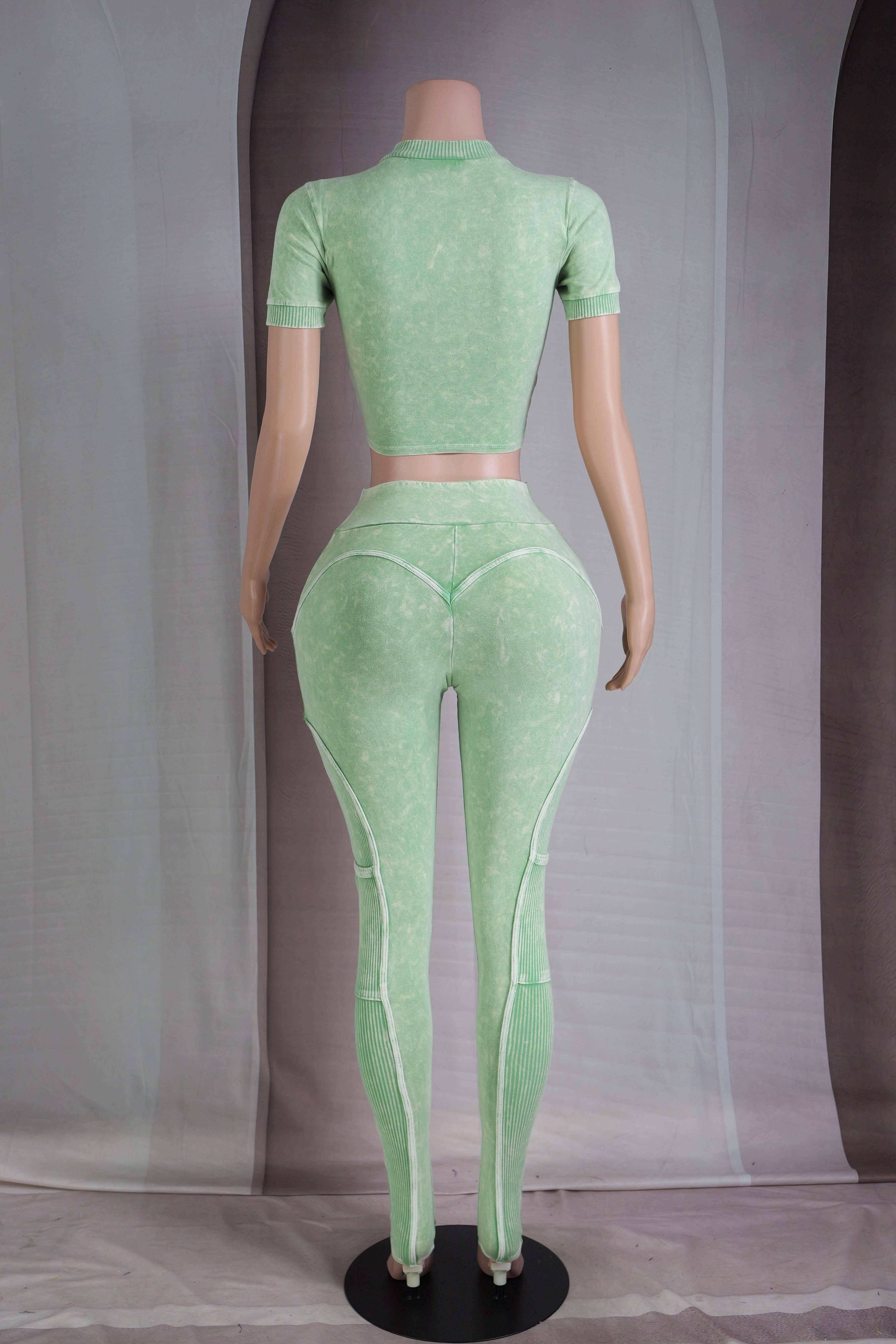 Dalia Studio - Vendita all'ingrosso Completo sportivo - Donna - SET LEGGINGS CON TASCA FUNZIONALE EFFETTO MINERALE5