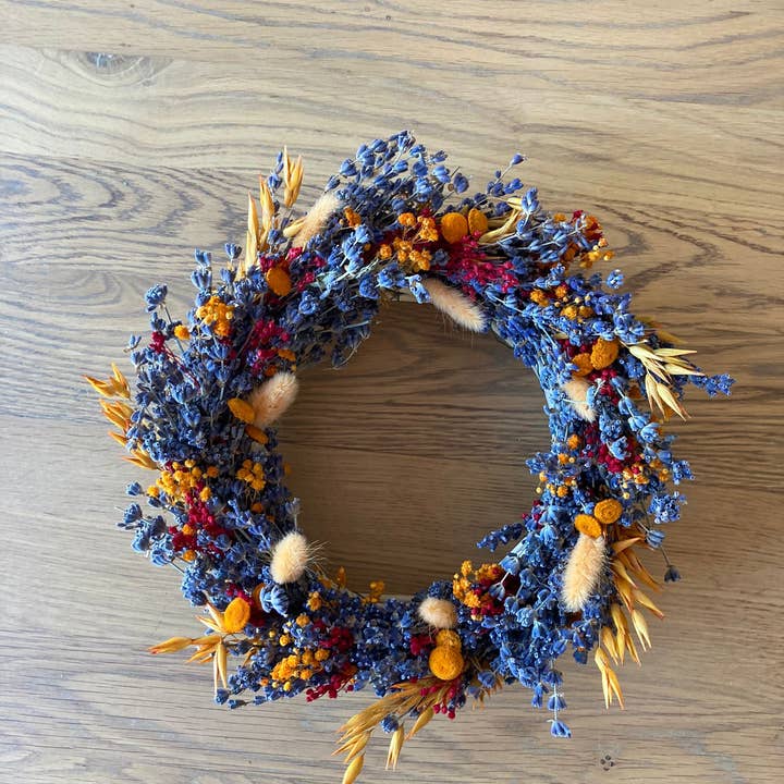 Château de la Gabelle - Wholesale Wreath - Lavender wreath and other dried flowers