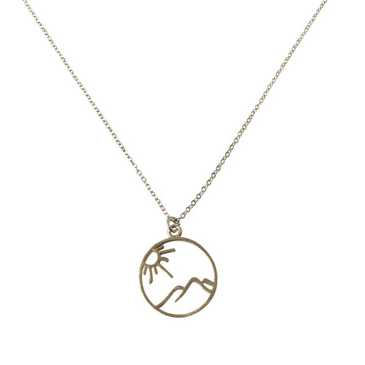 Collier O Mountain pour la vente par Modern Opus