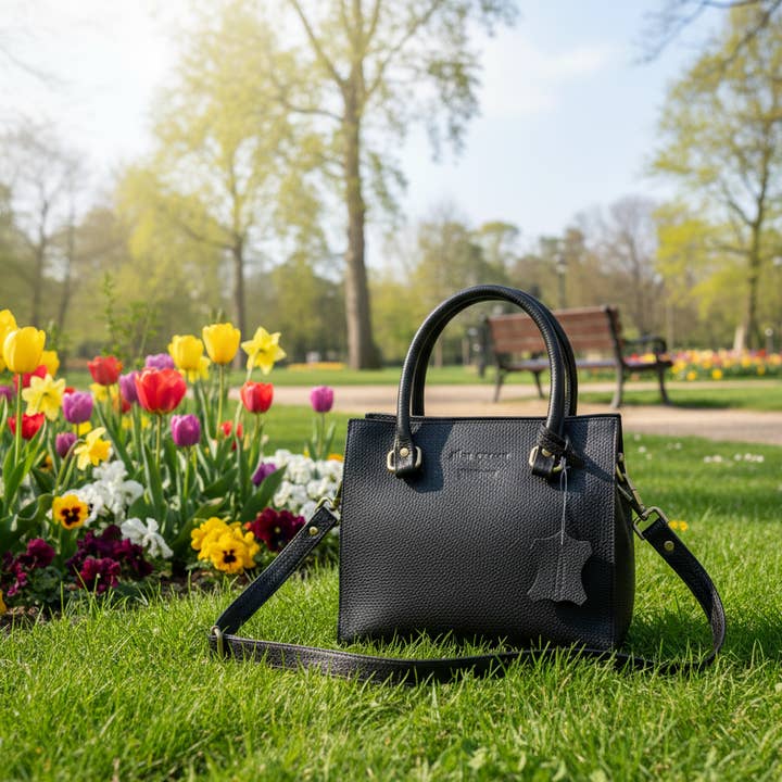 Alta Quero - Wholesale Crossbody Bag - Women's - Crossbody Bag, Black Leather, Ladies1