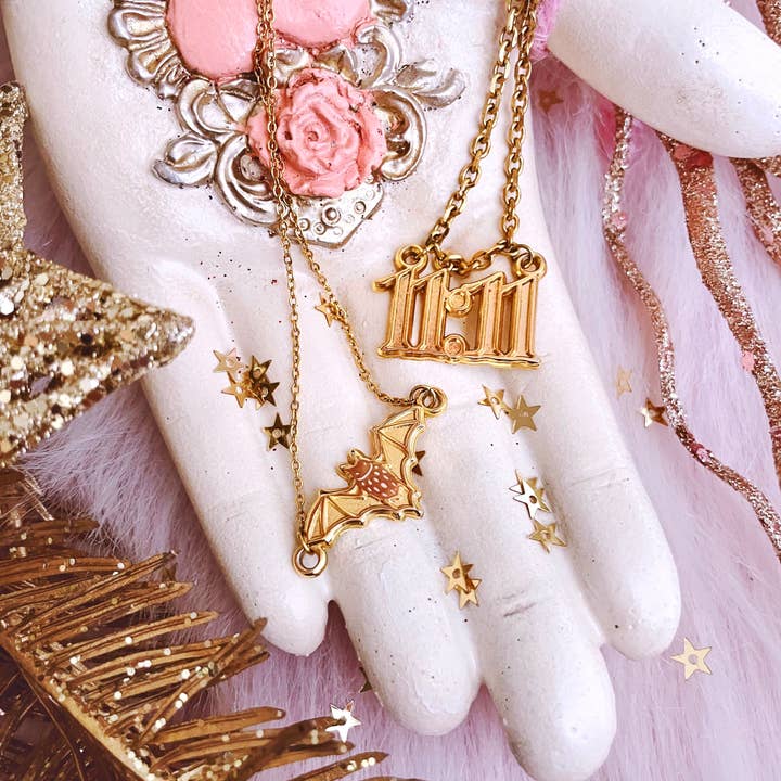 Lilly Baik – wholesale Pendant/charm necklace – 11:11 Charm Necklace