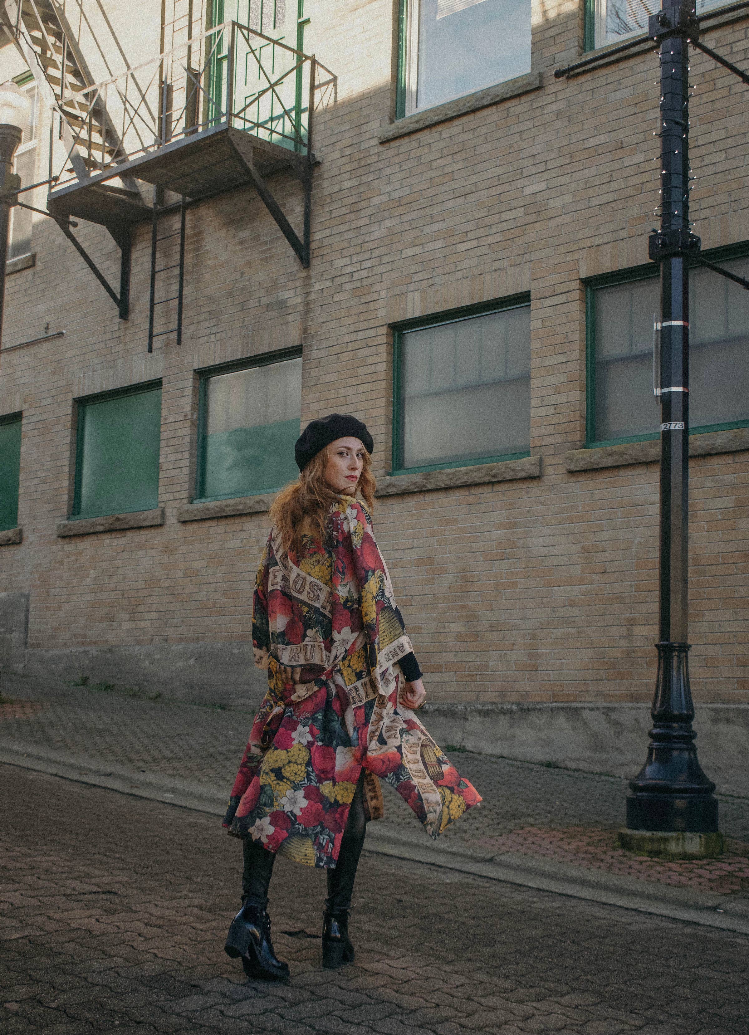 Market of Stars (USA) - Wholesale Kimono - Women's - Friendship Love & Truth Opera Duster Kimono Robe4