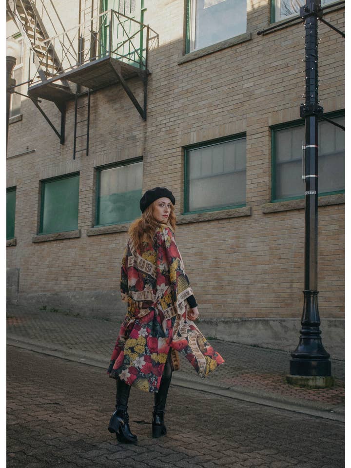 Market of Stars (USA) - Wholesale Kimono - Women's - Friendship Love & Truth Opera Duster Kimono Robe4