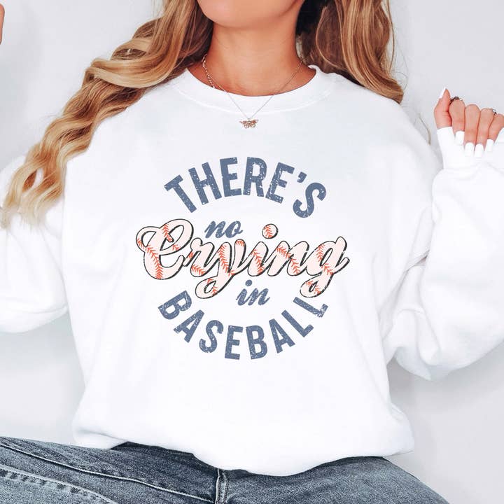 Sweatshirt cousu There's No Crying In Baseball - Livraison rapide pour la vente par Limeberry Designs