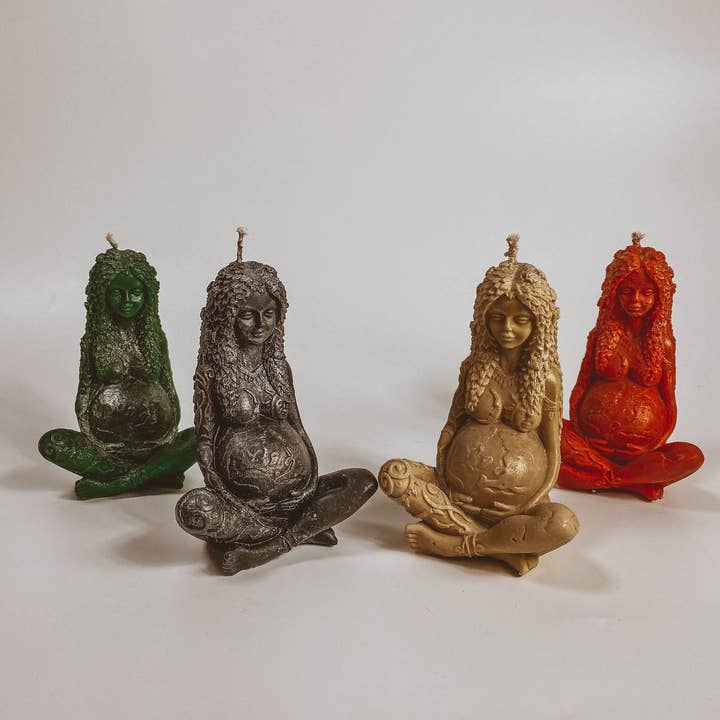 whatever workshop - Wholesale Novelty Candle - Beeswax candle Goddess of the earth Gaia17