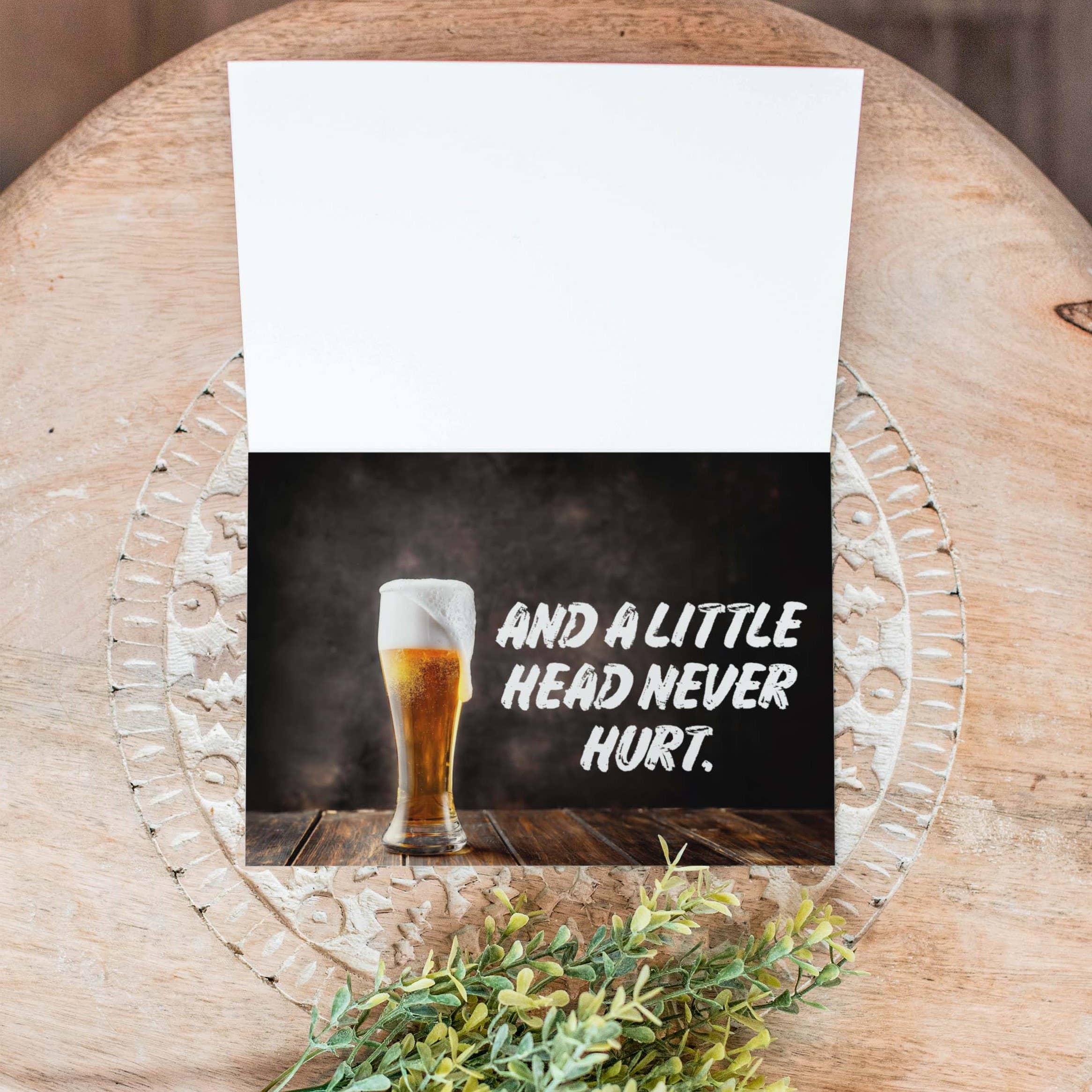 Cardstalked - Vente Cartes de Saint-Valentin - Une relation est comme une carte à bière - Carte amusante pour la Saint-Valentin1