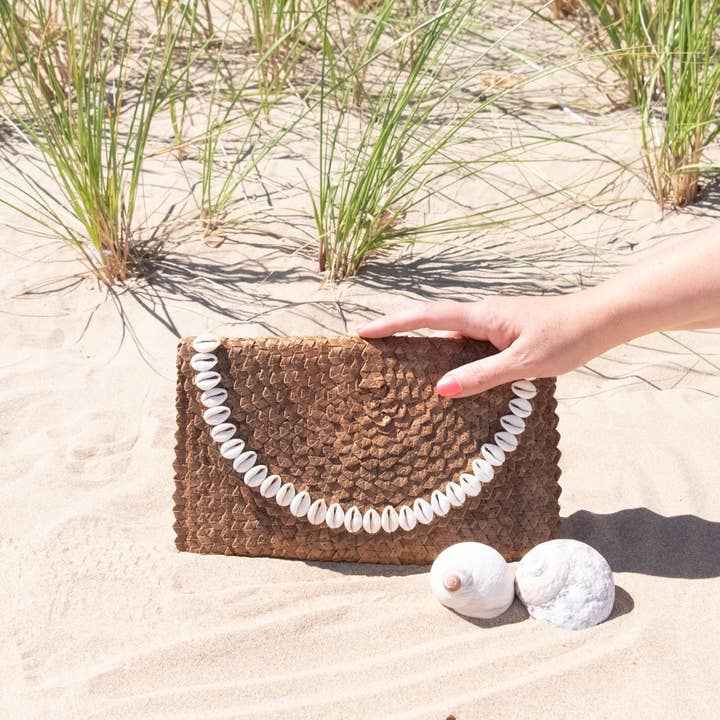 The Winding Road - Wholesale Clutch Bag - Women's - Straw Clutch - Nartural Brown with Cowrie Shell Trim