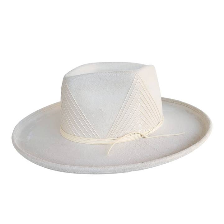 Ess Diamant Krona Hatt för wholesale av PETRA SAVAGE