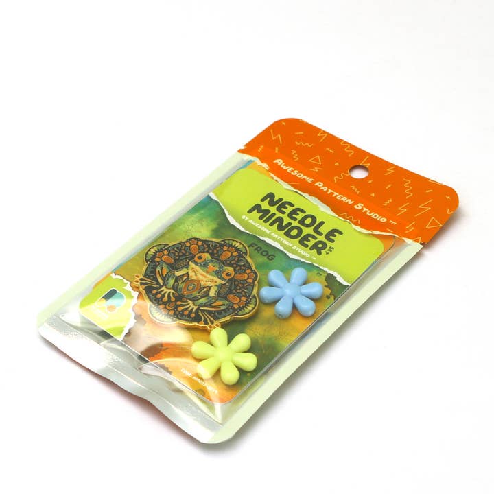 Awesome Pattern Studio - Wholesale Embroidery/Cross Stitch Supplies - Frog - Magnetic Needle Minder Set #15