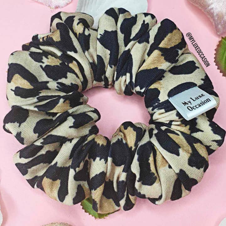 Scrunchie con estampado de leopardo para venta al por mayor de My Luxe Occasion