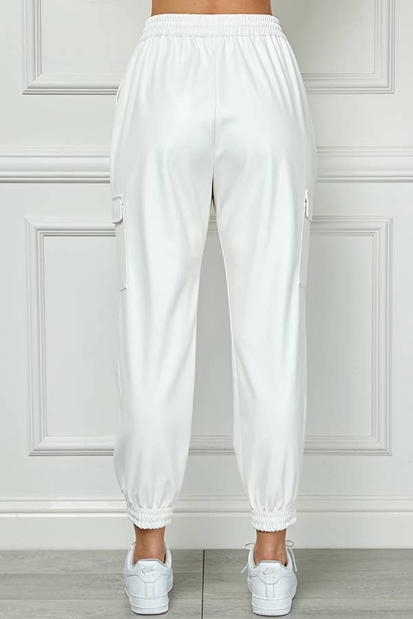 Veracci - Vendita all'ingrosso Pantalone - Donna - Pantaloni jogger cargo a vita alta in ecopelle11