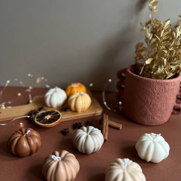 Maison Bohiti - Wholesale Novelty Candle - Soy Wax Autumn Pumpkin Candle - Unscented (7.5cm x 4.5cm)2