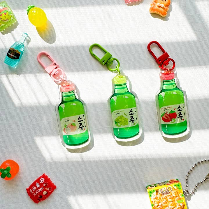 PekoPuff – wholesale Nyckelring - Unisex – Jordgubbe persika grön druva soju akryl nyckelringar