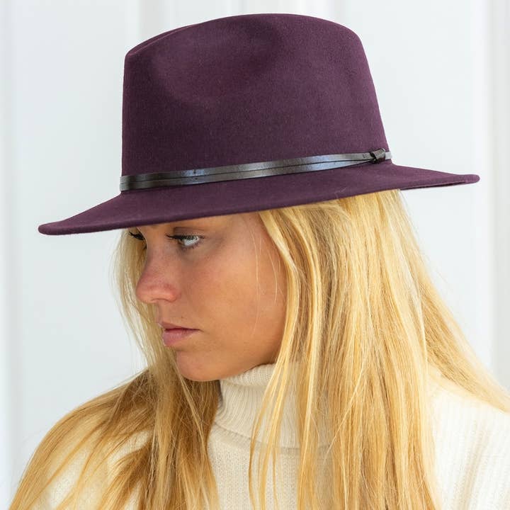 TRAVAUX EN COURS... - Wholesale Fedora - Women's - FELT HAT - leather band, sewn brim78