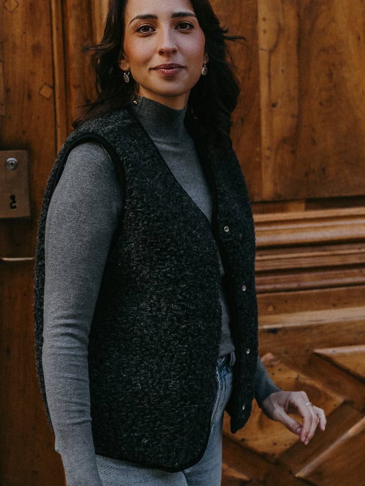 Miijo - Wholesale Outerwear Vest - Women's - Albane Vest3