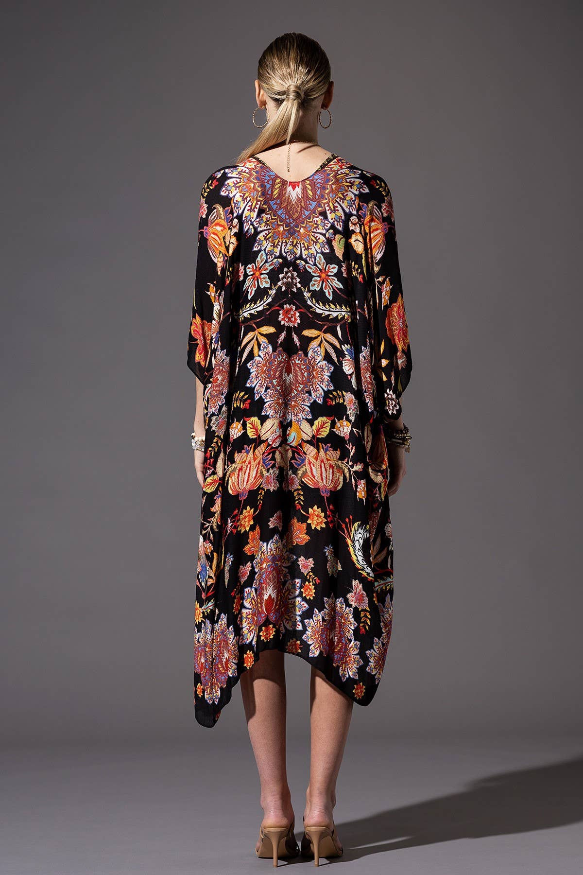 San Marino Kimono for wholesale on Faire5