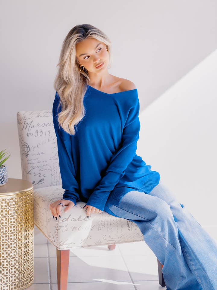Boutique Simplifed - Wholesale Tunic Sweater - Women's - Royal Tide Sweater4