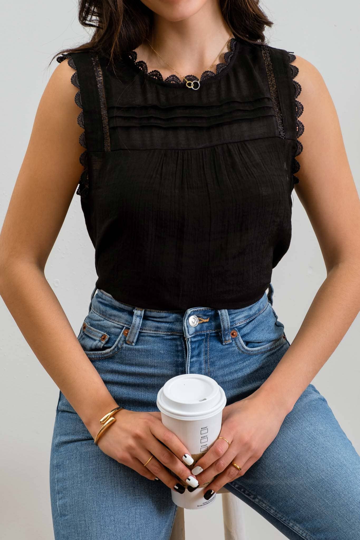 Blu Pepper - Wholesale Blouse - Women's - SLEEVELESS LACE EDGE WOVEN TOP26