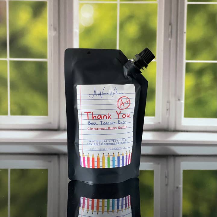 A Warm Welcome - Wholesale Wax Melt - Teacher Cinnamon Buns Softie | Scented Squeeze Wax Melt2