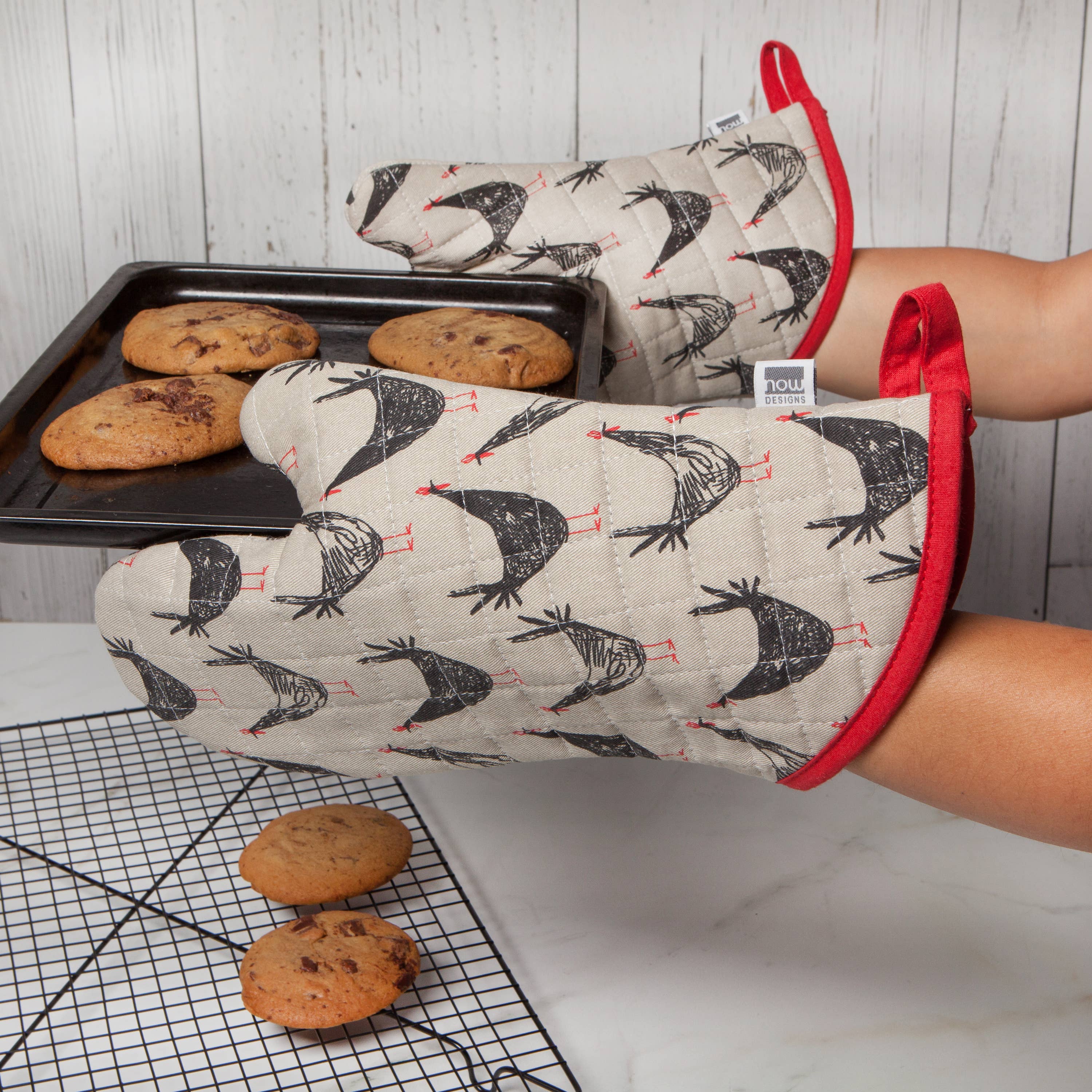 Now Designs by Danica - Wholesale Oven Mitt/Pot Holder - Chicken Scratch Oven Mitt2