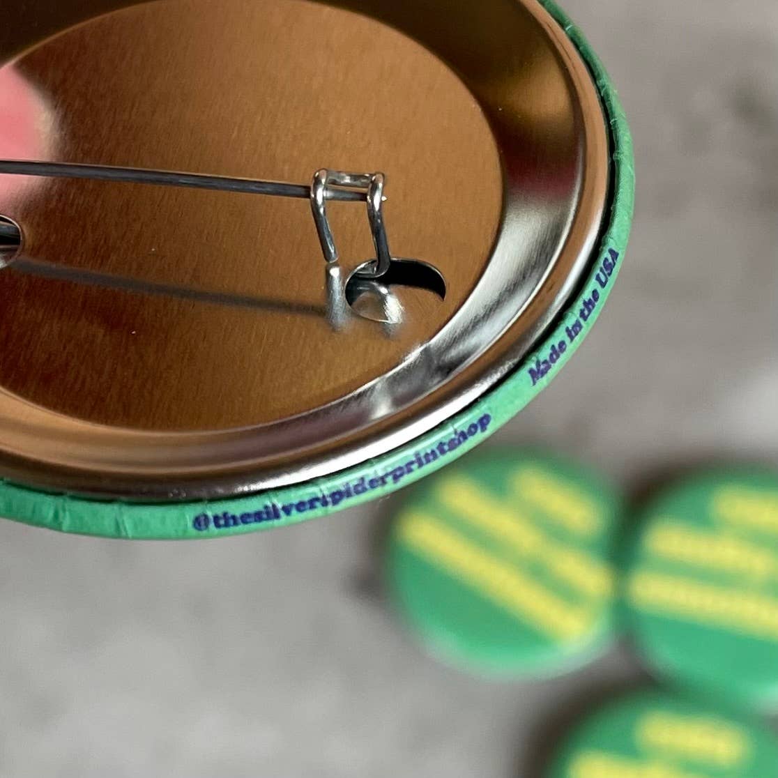 The Silver Spider – Großhandel Anstecker/Button – Pinback-Knopfnadel im Retro-Stil mit Katzen, die mich emotional machen2