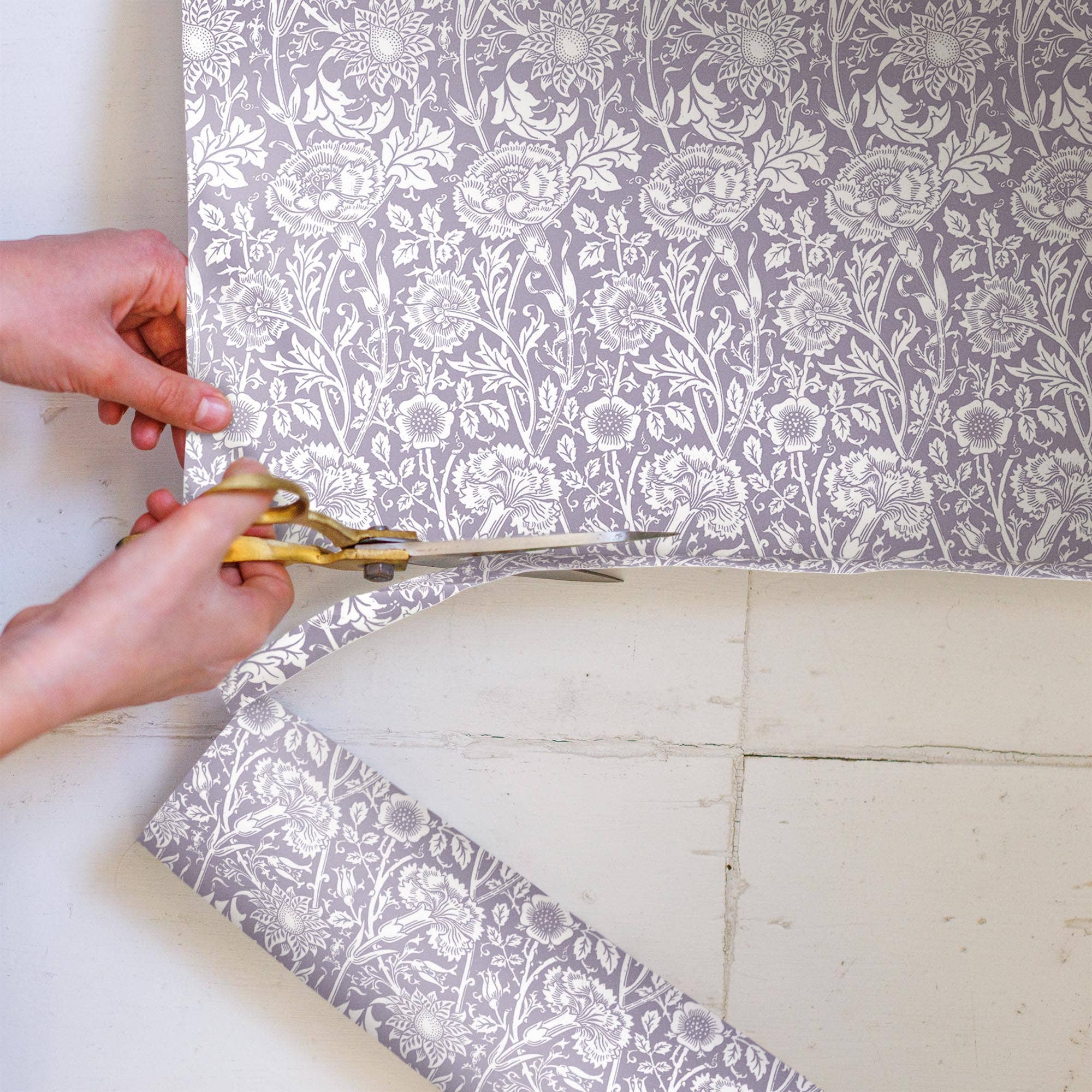 The Master Herbalist - Wholesale Drawer Liner - LILAC fragrance SCENTED Drawer Liners in PURPLE William Morris Design5