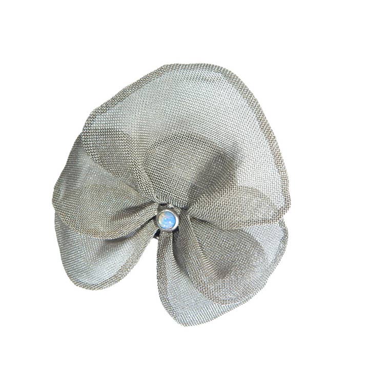 Sarah Cavender Metalworks – alfinete de lapela por atacado – Alfinete O'Keefe Pansy de 3 “x 2,5"1