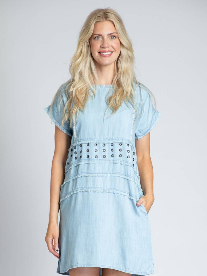 Grommetklänning med slitna sömmar för wholesale av APNY