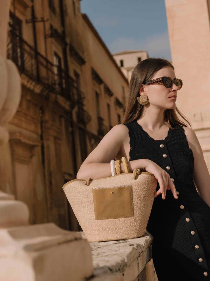 Marla sættet med armbånd i raffia for engroshandel hos Maradji