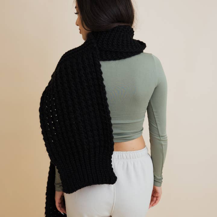 Leto Accessories - Wholesale Scarf - Unisex - Cozy Waffle Knit Edge Scarf - Winter Essential4