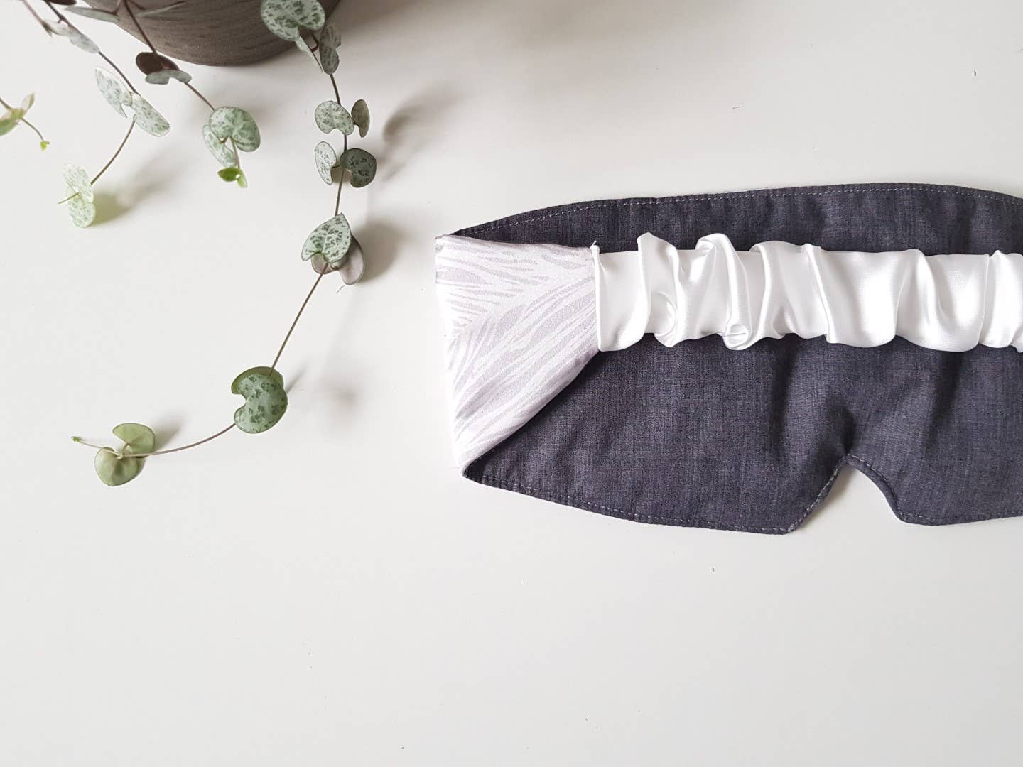 Ilke Usluca Design – wholesale Sleep/eye mask – Reversible Calm Sleep Mask6