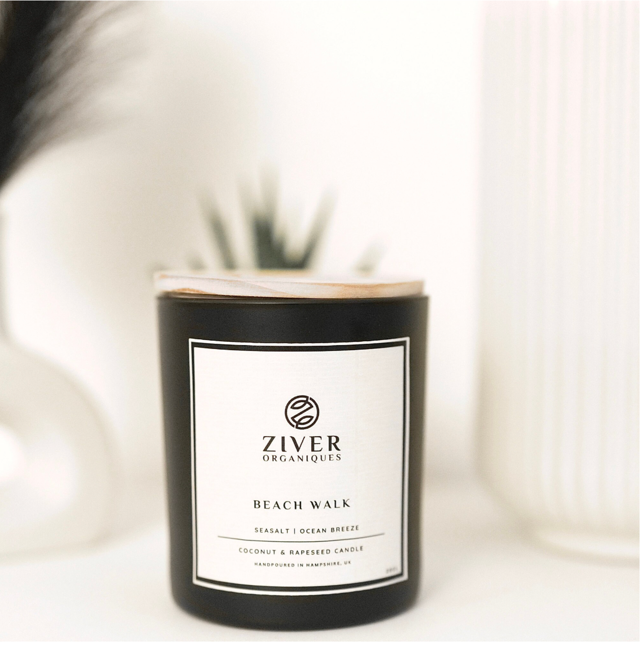 Ziver Organiques – wholesale Jar/filled candle – Beach Walk | Rocksalt and Driftwood Scented Candle1