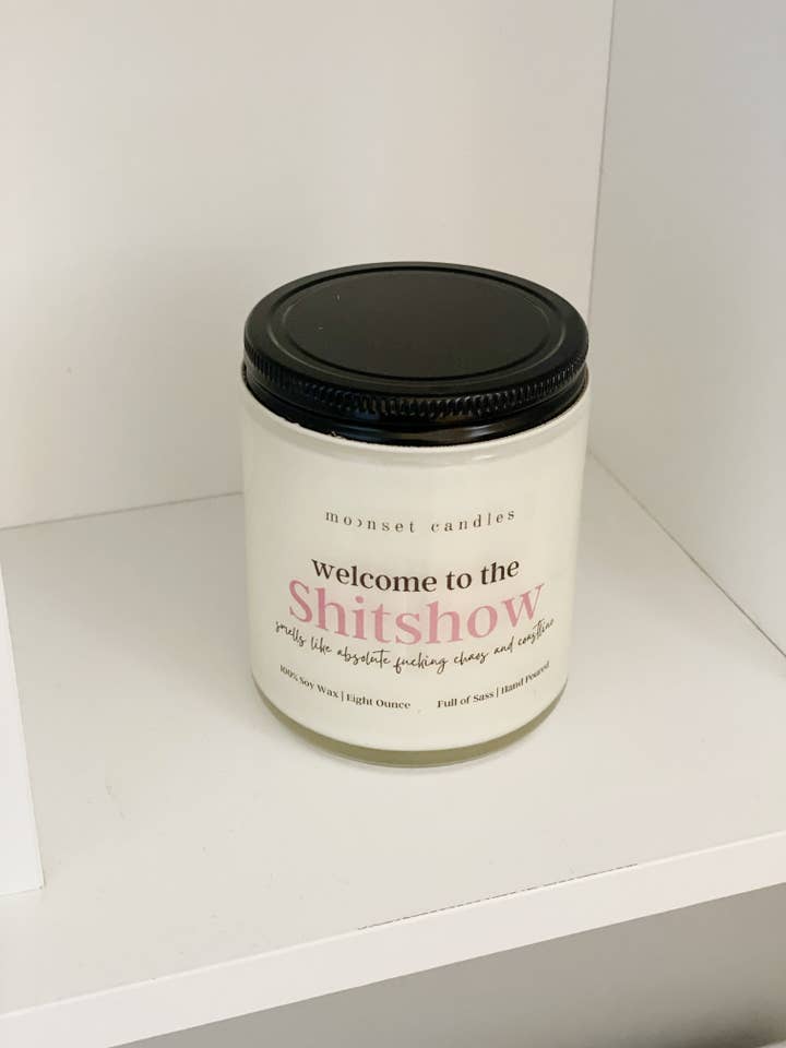 Bienvenido a The Shitshow- Vela de soja de 8 oz para venta al por mayor de Moonset Candles