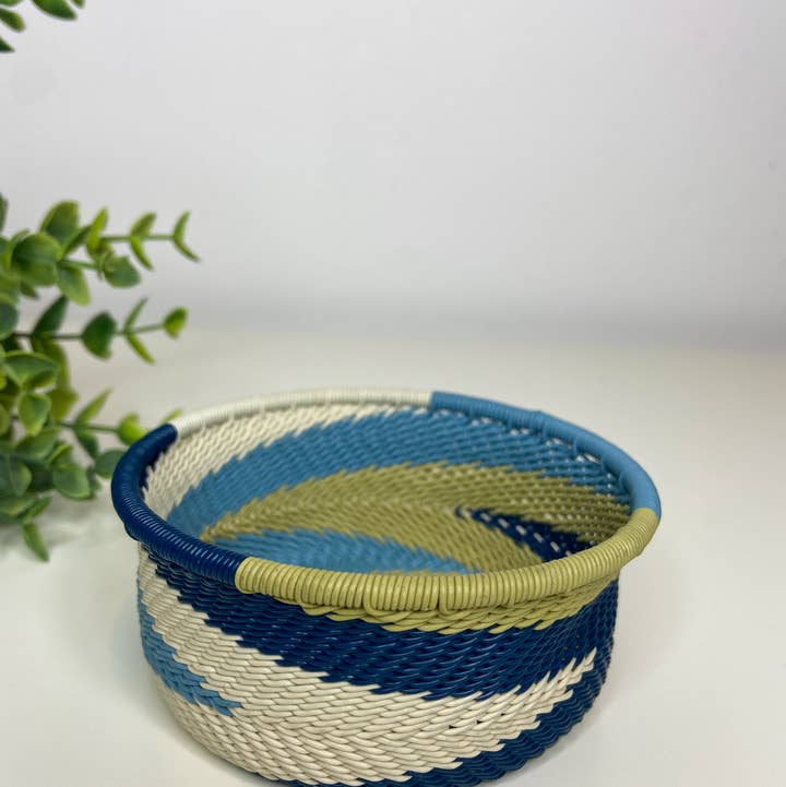 Eve & Nico Gifts & Home Decor - Wholesale Decorative Plate/Dish/Bowl - Tuna Tin -  Moonstone0