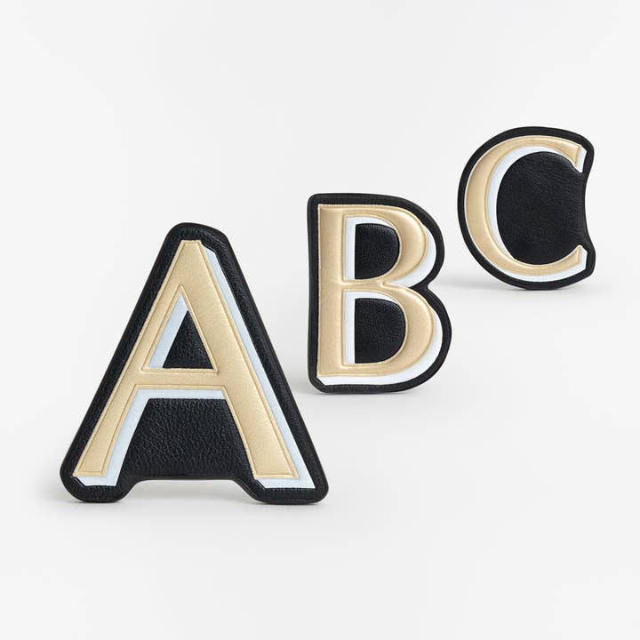 PARCHE DE LETRAS DORADAS para venta al por mayor de ANY DI Munich