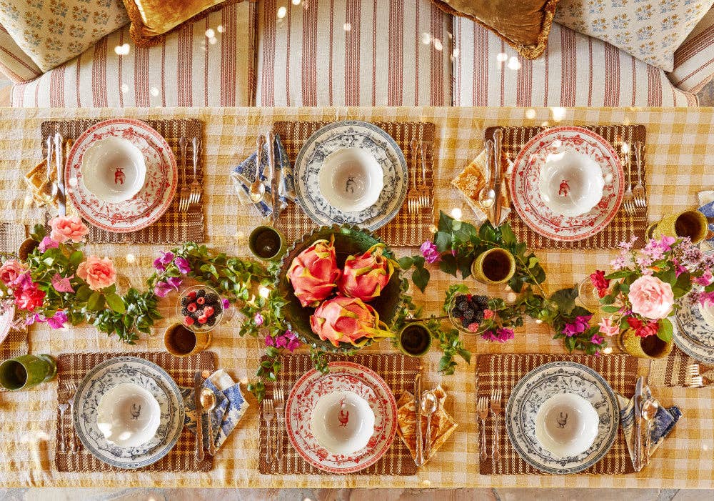 Blue Stallion Farm - Wholesale Serve Bowl - BLUE & WHITE GERTRUDE SALAD BOWLS SET OF 4 WITH GIFTBOX4