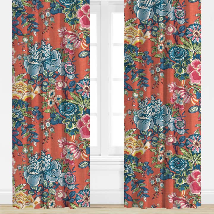 Pfingstrosengarten in Koralle von Thibaut Vorhangpaneel für den Großhandel von Wheaton Whaley Home