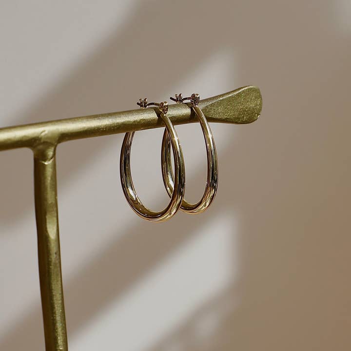 OURO BRINCOS GRANDES DE ARGOLA EM FORMA DE LÁGRIMA para venda a revendedores na Faire0