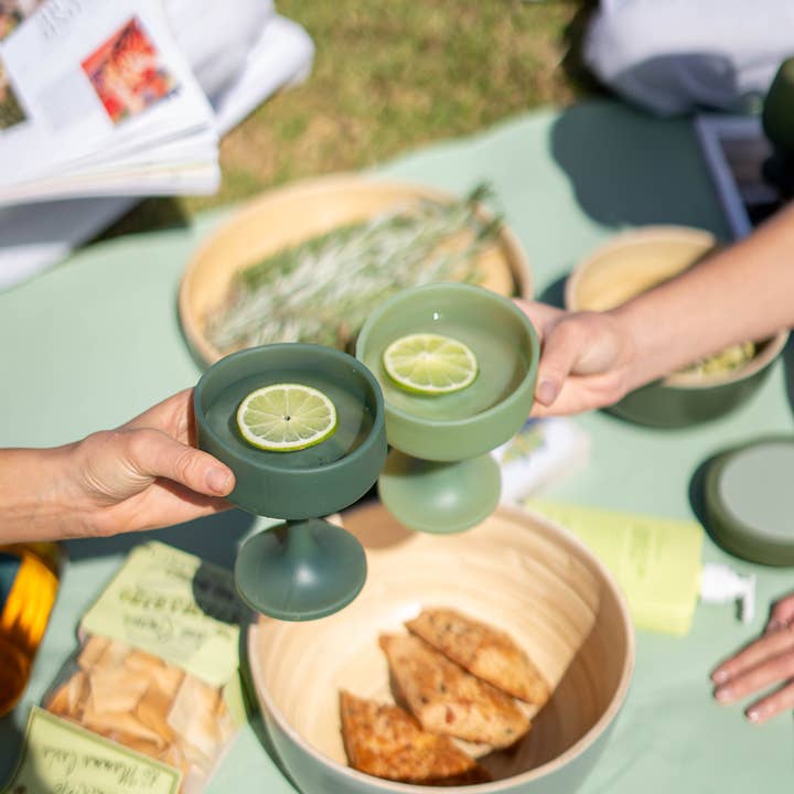 porter green | style + sustainability - Wholesale Cocktail/liquor glass - Europe: Sage + Olive | Mecc | Unbreakable Cocktail Glasses9