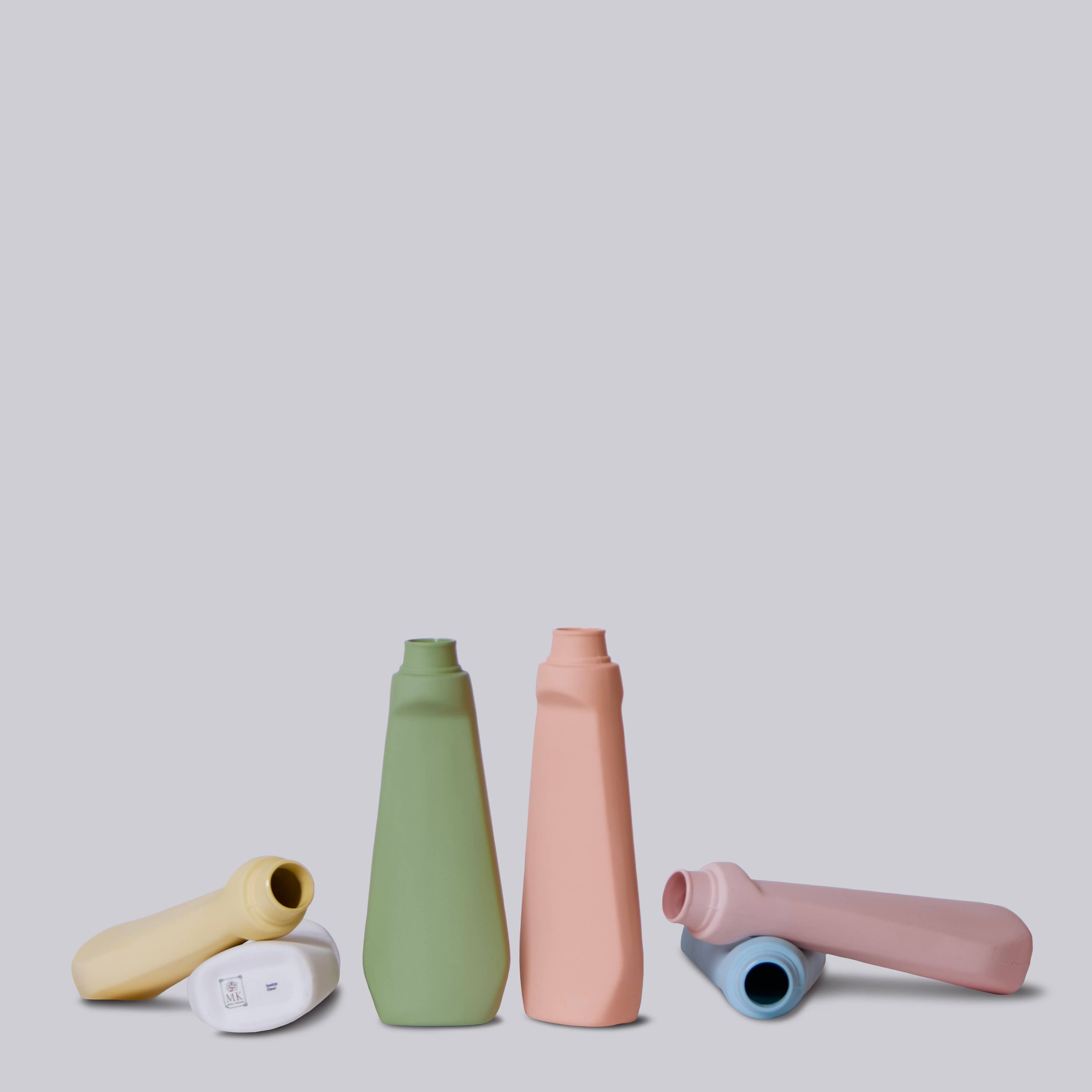 Middle Kingdom - Wholesale Vase - Matte Porcelain Lotion Bottle Vase6